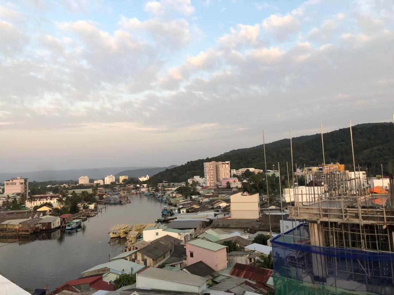 Hotel Khach San Tuyet Hien Phú Quốc Exterior foto